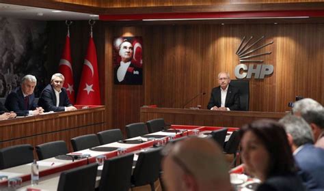 MYK toplantısı sona erdi: CHP’nin İzmir adayları belli oluyor